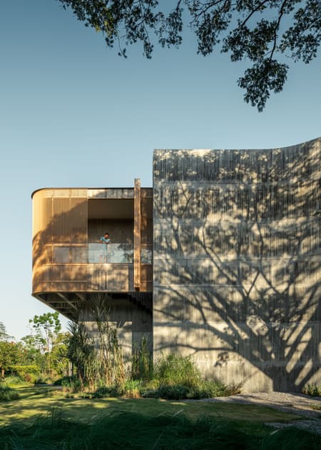 W House II