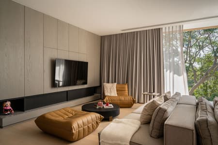 W House II