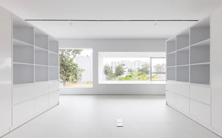 F10 House