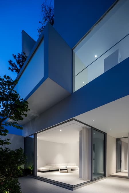F10 House