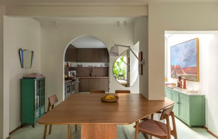 Vila House