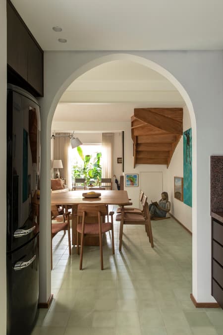 Vila House