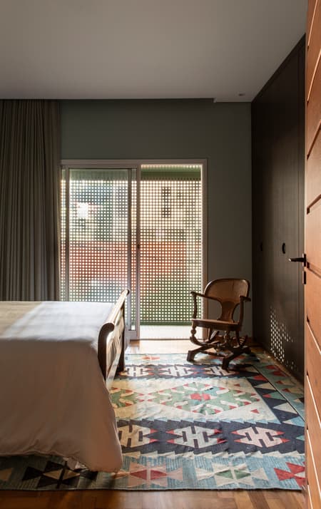 Vila House
