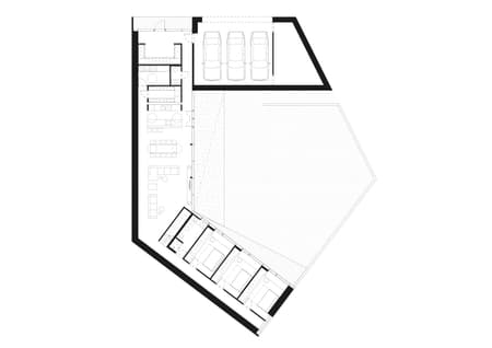 Lekeciu House