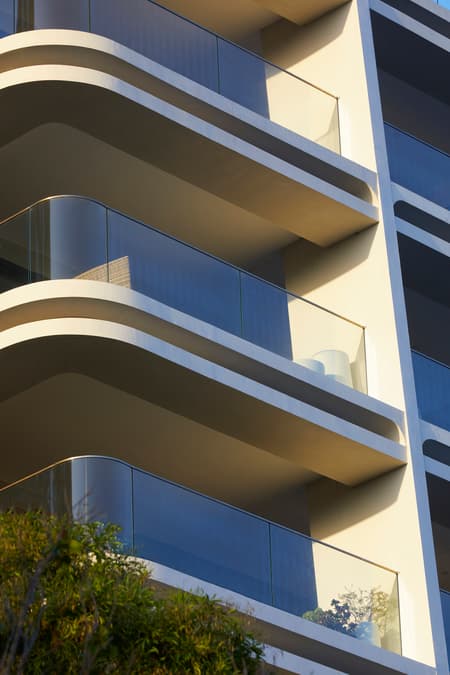 Pointe Living Apartment 