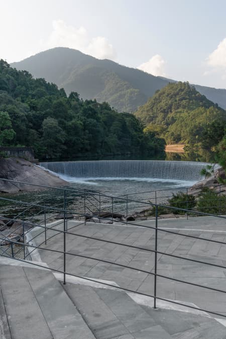 Moon Bay Waterfall Viewing 