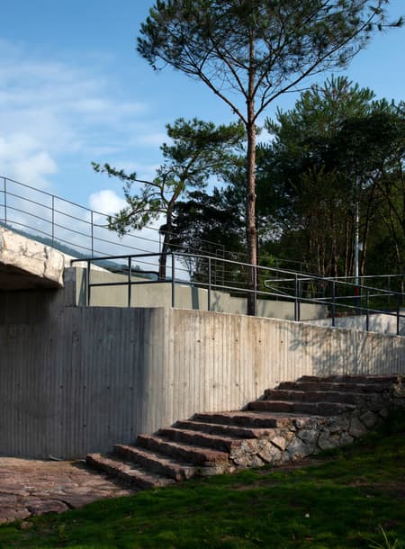 Moon Bay Waterfall Viewing 