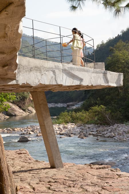 Moon Bay Waterfall Viewing 