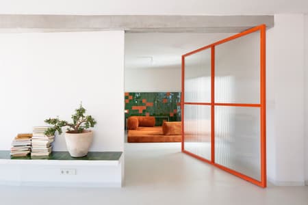 Villa T