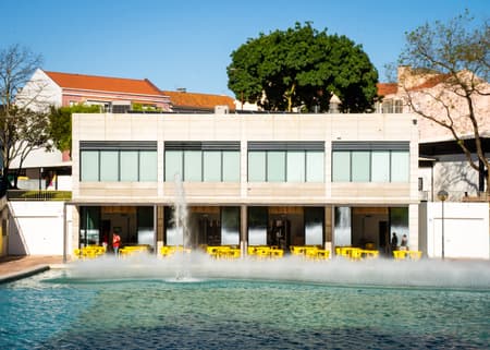 E Um Restaurante