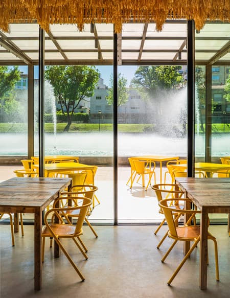 E Um Restaurante