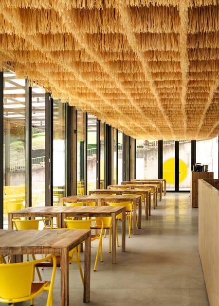 E Um Restaurante