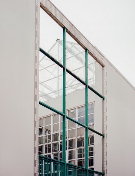 An Educational Farm on the Roof 