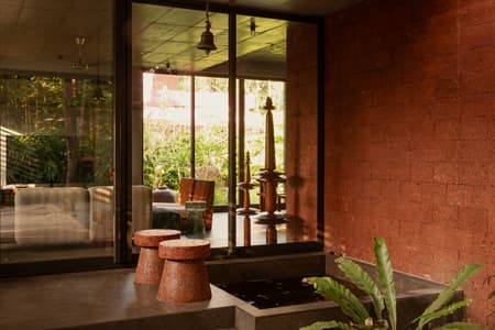 VILAKK Residence