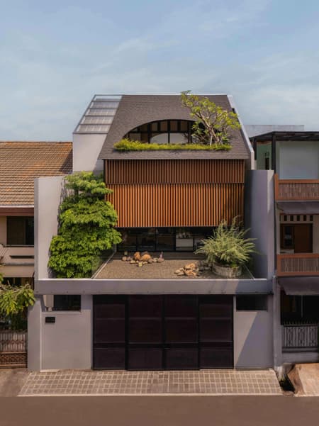 House of Dentist Couple