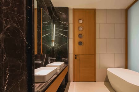 House of Dentist Couple