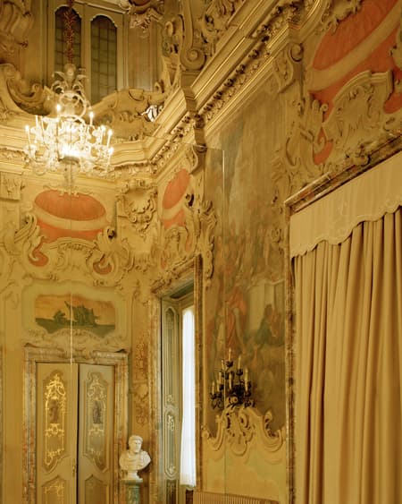 FLOS Palazzo Visconti