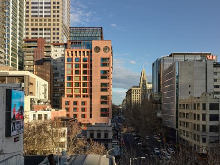 Melbourne Place Hotel 