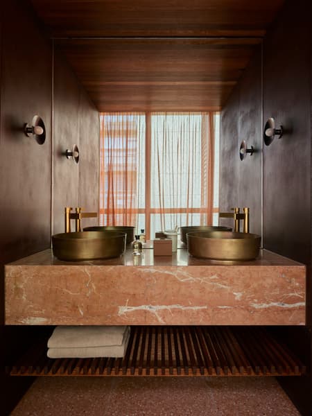 Melbourne Place Hotel 