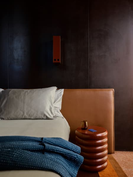 Melbourne Place Hotel 
