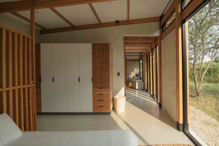 1.5-3 House
