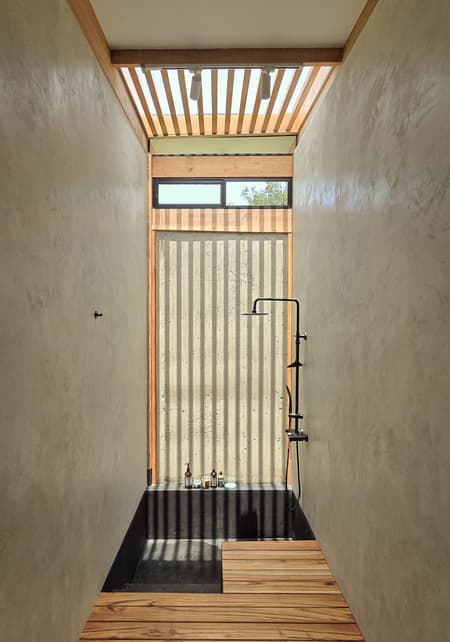 1.5-3 House