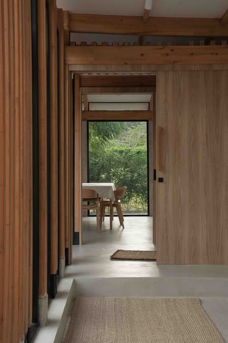 1.5-3 House