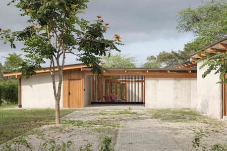 1.5-3 House