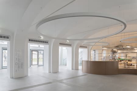 Center Rog – Renovation and Creative Center