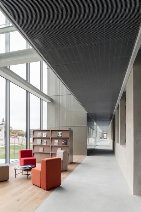 Center Rog – Renovation and Creative Center