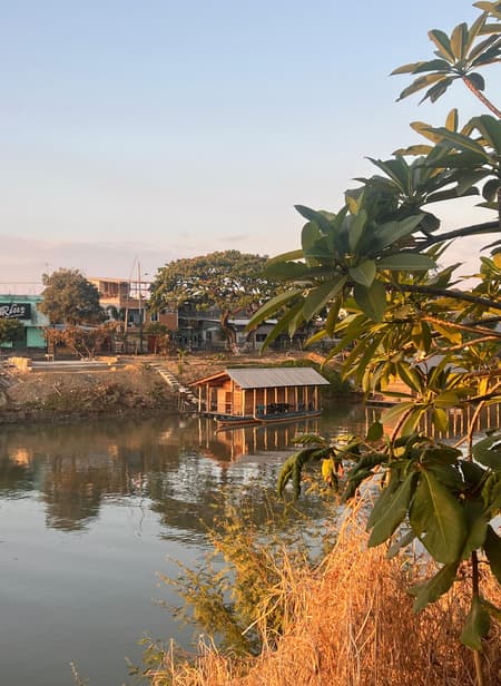 The Floating Neighborhood of Las Balsas