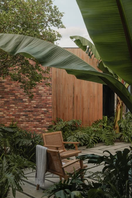 Dawn Enclosure