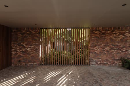 Dawn Enclosure