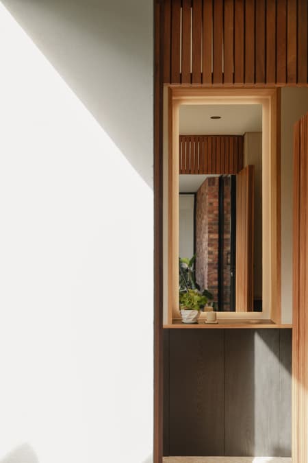 Dawn Enclosure
