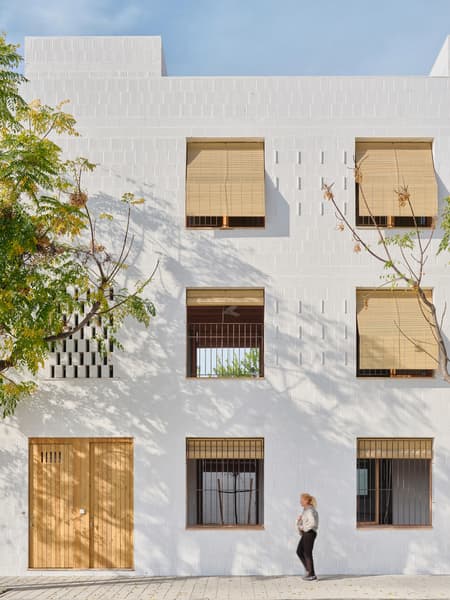 11 Social Houses in Palma