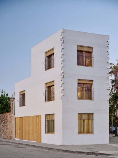 11 Social Houses in Palma