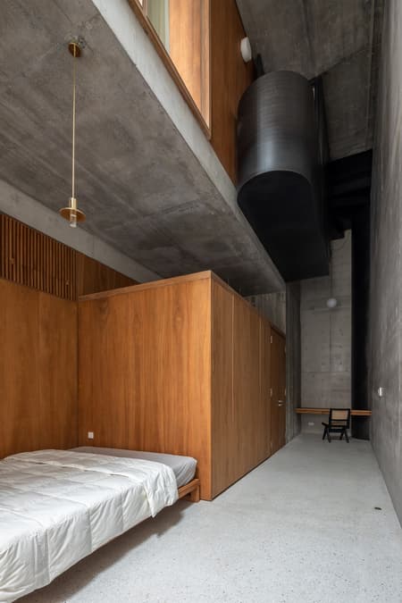 Vertical Tube House - Kam and Ly House