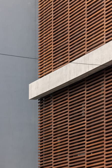 Vertical Tube House - Kam and Ly House