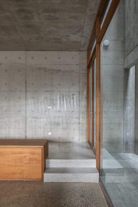 Vertical Tube House - Kam and Ly House