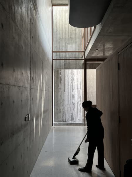 Vertical Tube House - Kam and Ly House