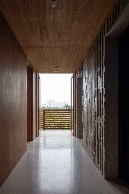 Vertical Tube House - Kam and Ly House