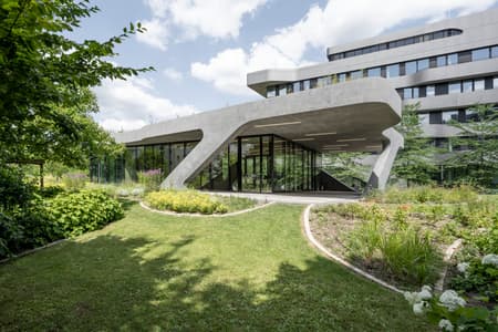 FOM University Pavilion