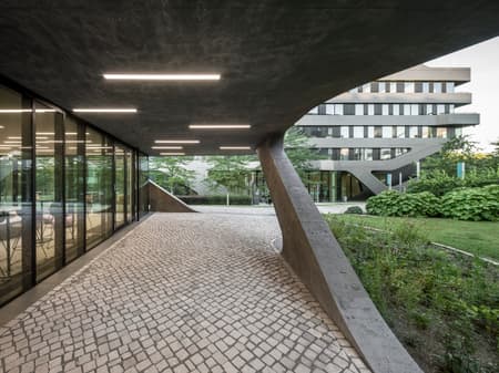 FOM University Pavilion