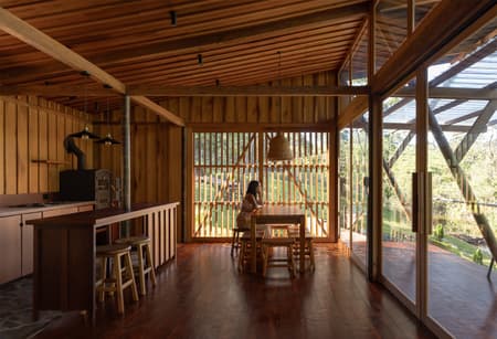 Hoguera de Madera Refuge