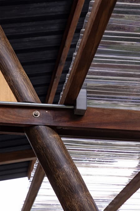 Hoguera de Madera Refuge