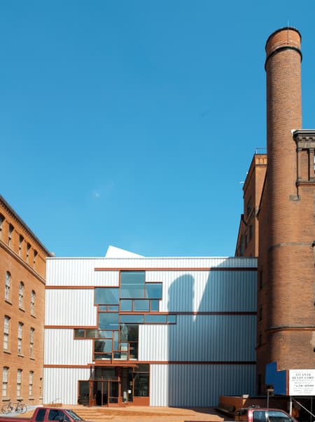 Pratt Institute, Higgins Hall Insertion