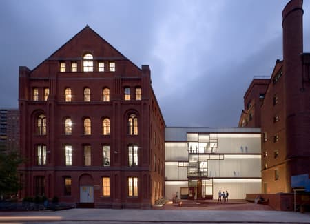 Pratt Institute, Higgins Hall Insertion