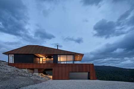 Schlotfeldt Residence 