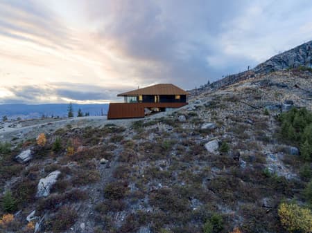 Schlotfeldt Residence 
