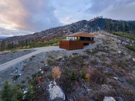 Schlotfeldt Residence 